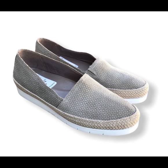 Donald J. Pliner Shoes - NWT Donald Pliner “perci” espadrille shoe size 7
